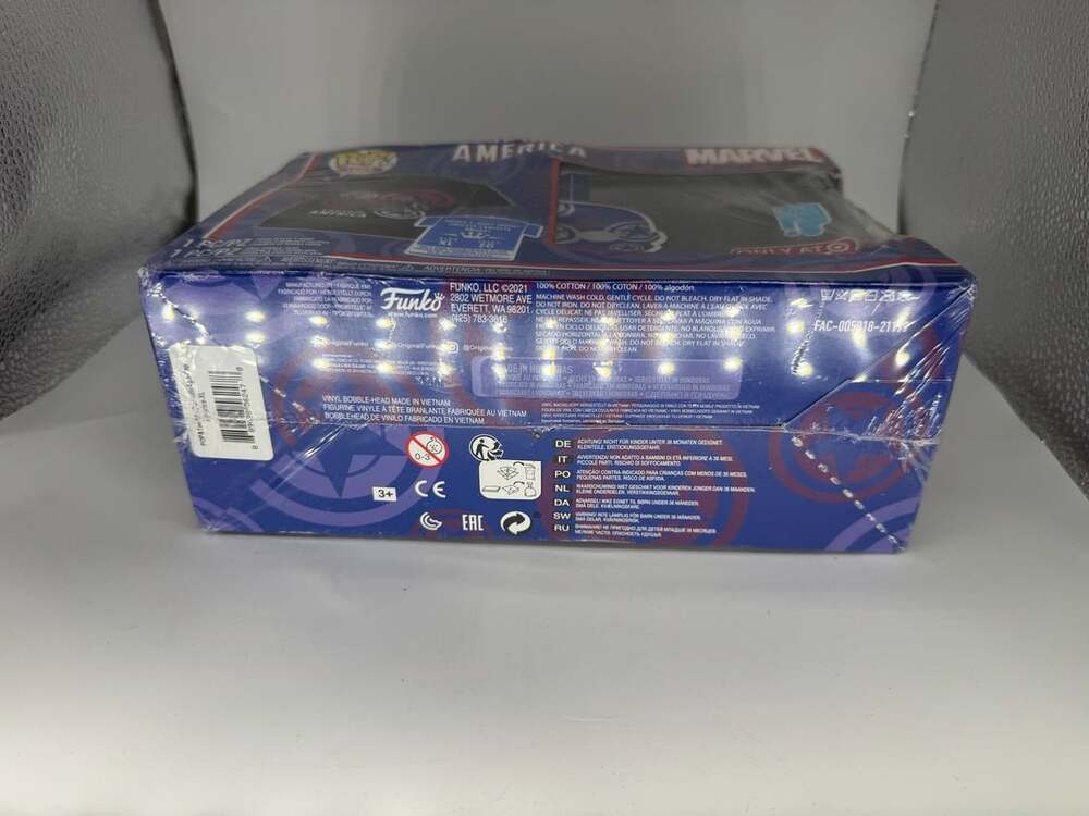 Funko Pop! & Tee Marvel Captain America Art Series Target Exclusive Size XL - Picture 5 of 5